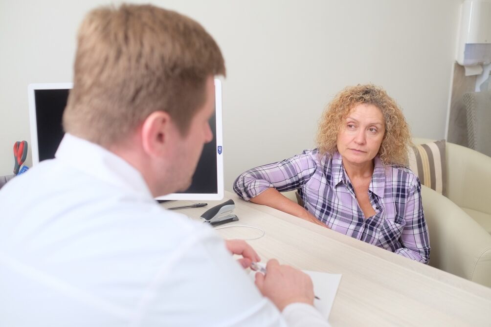 woman seeing a specialist for varicose vein treatment