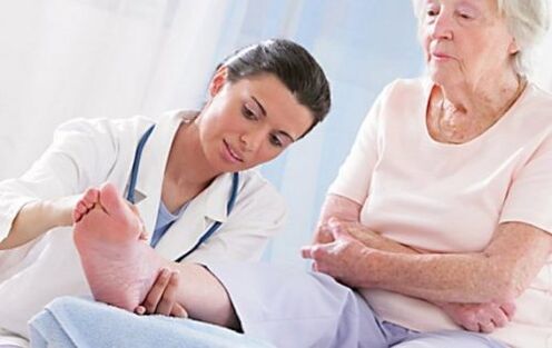 Consult a doctor if you have symptoms of varicose veins